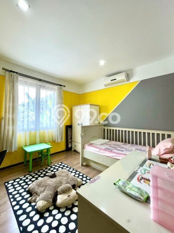 Rumah Elit Modern Siap Huni di Bintaro Jakarta Selatan Rumah Elit Modern Siap Huni di Bintaro Jakarta Selatan