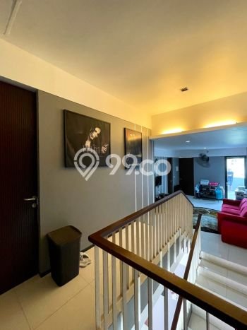 Rumah Elit Modern Siap Huni di Bintaro Jakarta Selatan Rumah Elit Modern Siap Huni di Bintaro Jakarta Selatan