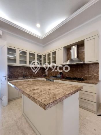For Sale! Luxury House LT 373m2 Desain Elegan di Cipete For Sale! Luxury House LT 373m2 Desain Elegan di Cipete