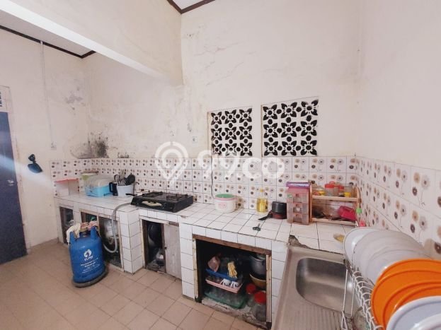 HOT LISTING! Rumah Siap Huni di Tebet, Jakarta Selatan, Luas 176m2m² Bangunan 200m2m² HOT LISTING! Rumah Siap Huni di Tebet, Jakarta Selatan, Luas 176m2m² Bangunan 200m2m²