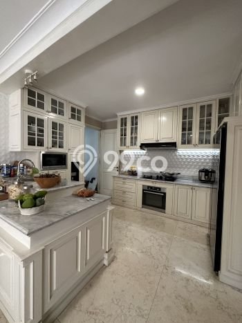 Rumah Lingkungan Asri kawasan Cipete, Jakarta Selatan, Luas 350m2m² Bangunan 500m2m² Rumah Lingkungan Asri kawasan Cipete, Jakarta Selatan, Luas 350m2m² Bangunan 500m2m²