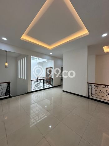 Rumah Mewah LB 280m2 Siap Huni Desain Elegan di Pondok Indah, Jakarta Selatan Rumah Mewah LB 280m2 Siap Huni Desain Elegan di Pondok Indah, Jakarta Selatan