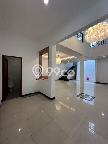 Rumah Mewah LB 280m2 Siap Huni Desain Elegan di Pondok Indah, Jakarta Selatan Rumah Mewah LB 280m2 Siap Huni Desain Elegan di Pondok Indah, Jakarta Selatan