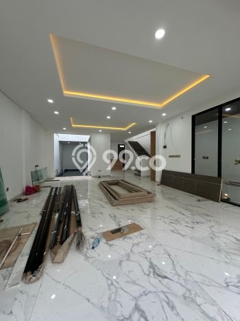 Rumah Elit Modern Siap Huni di Fatmawati Jakarta Selatan Rumah Elit Modern Siap Huni di Fatmawati Jakarta Selatan