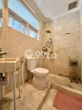 Hunian Mewah LB 696m2 Siap Pakai Desain Elegan di Kemang, Jakarta Selatan Hunian Mewah LB 696m2 Siap Pakai Desain Elegan di Kemang, Jakarta Selatan
