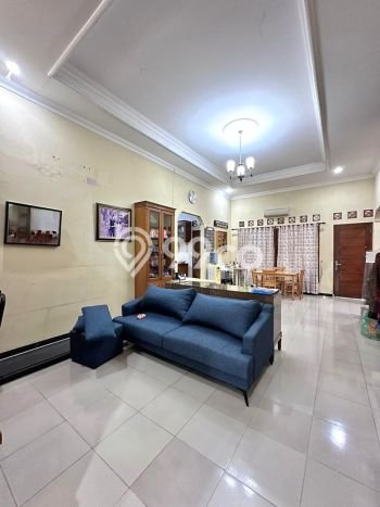 Hunian Mewah Dijual LT 384m2 di Kebayoran Lama, Jakarta Selatan Hunian Mewah Dijual LT 384m2 di Kebayoran Lama, Jakarta Selatan