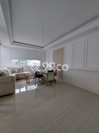 Jual Rumah Luas Megah Dengan View Eksklusif di Ragunan, Jakarta Selatan Jual Rumah Luas Megah Dengan View Eksklusif di Ragunan, Jakarta Selatan