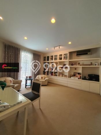 Hunian Elit LB 693m2 Siap Huni Desain Elegan di Pondok Indah, Jakarta Selatan Hunian Elit LB 693m2 Siap Huni Desain Elegan di Pondok Indah, Jakarta Selatan