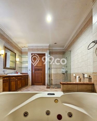 Hunian Mewah LB 654m2 Siap Pakai Desain Elegan di Pondok Indah, Jakarta Selatan Hunian Mewah LB 654m2 Siap Pakai Desain Elegan di Pondok Indah, Jakarta Selatan