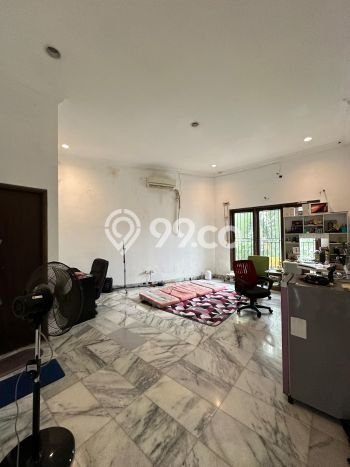 BEST OFFER! Rumah Untuk Investasi di Ragunan, LT 992m2m² Bangunan 600m2m² BEST OFFER! Rumah Untuk Investasi di Ragunan, LT 992m2m² Bangunan 600m2m²