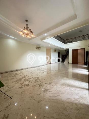 Siap Huni Rumah Mewah 4 Kamar di Kebayoran Baru Dekat ke Mana Saja Siap Huni Rumah Mewah 4 Kamar di Kebayoran Baru Dekat ke Mana Saja