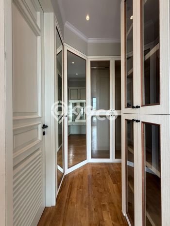 For Sale! Luxury House LT 370m2 Desain Elegan di Senopati For Sale! Luxury House LT 370m2 Desain Elegan di Senopati