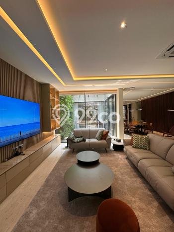 Rumah 4 KT 4 KM di Kawasan , Jakarta Selatan Rumah 4 KT 4 KM di Kawasan , Jakarta Selatan