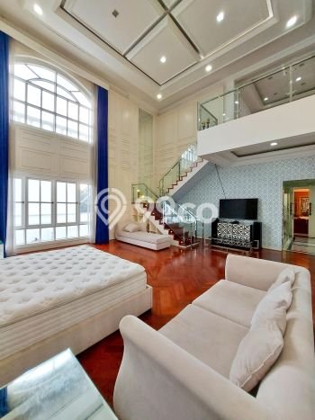 Rumah Luxury Modern Siap Huni di Kemang Jakarta Selatan Rumah Luxury Modern Siap Huni di Kemang Jakarta Selatan