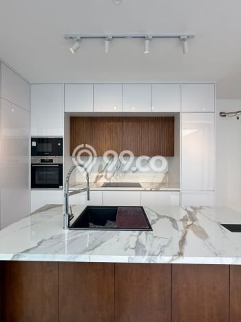 Jual Rumah Luas Megah Dengan View Eksklusif di Kemang, Jakarta Selatan Jual Rumah Luas Megah Dengan View Eksklusif di Kemang, Jakarta Selatan