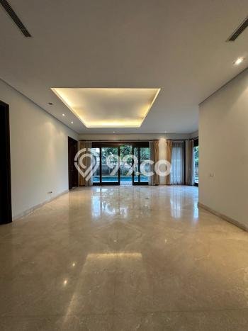 Rumah Elit Modern Tanpa Renovasi di Pondok Indah Jakarta Selatan Rumah Elit Modern Tanpa Renovasi di Pondok Indah Jakarta Selatan