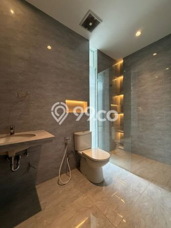 Jual Rumah Luas Megah Dengan View Eksklusif di Kemang, Jakarta Selatan Jual Rumah Luas Megah Dengan View Eksklusif di Kemang, Jakarta Selatan
