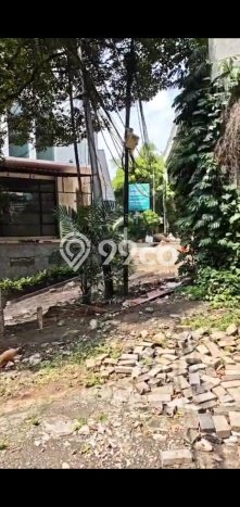 PROPERTI PILIHAN! Rumah Nyaman di Kebayoran Baru, LT 460m² Bangunan 200m² PROPERTI PILIHAN! Rumah Nyaman di Kebayoran Baru, LT 460m² Bangunan 200m²