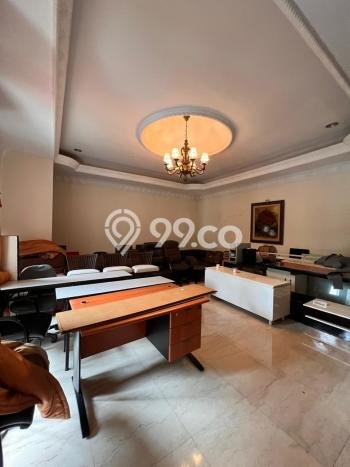Rumah 6 KT 9 KM di Kawasan , Jakarta Selatan Rumah 6 KT 9 KM di Kawasan , Jakarta Selatan