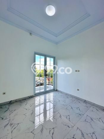 Kesempatan Langka Memiliki Rumah LT 131m2m² / LB 240m2m² di Kawasan Komersial Jagakarsa, Jakarta Selatan Kesempatan Langka Memiliki Rumah LT 131m2m² / LB 240m2m² di Kawasan Komersial Jagakarsa, Jakarta Selatan