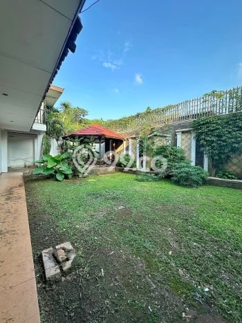 Jual Rumah Mewah Elegan Dengan View Cantik di Kemang, Jakarta Selatan Jual Rumah Mewah Elegan Dengan View Cantik di Kemang, Jakarta Selatan