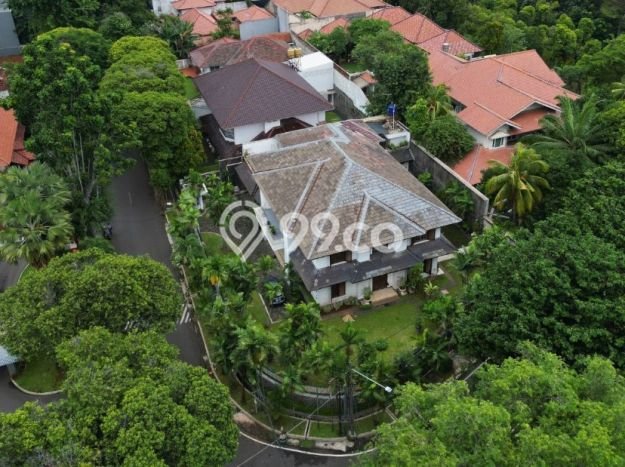 Siap Huni Rumah Mewah 4 Kamar di Kebayoran Baru Dekat ke Mana Pun Siap Huni Rumah Mewah 4 Kamar di Kebayoran Baru Dekat ke Mana Pun