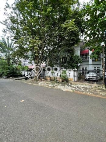 PROMO SPESIAL! Rumah Siap Huni di Senopati, Luas 330m2m² Bangunan 400m2m² PROMO SPESIAL! Rumah Siap Huni di Senopati, Luas 330m2m² Bangunan 400m2m²