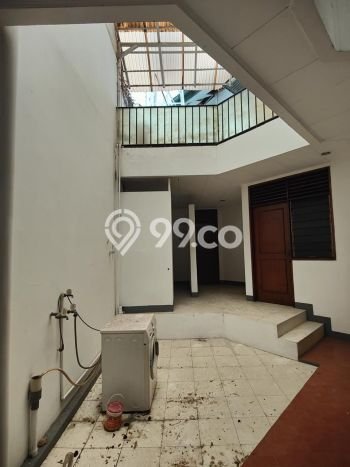 Rumah Luxury Modern Siap Huni di Kemang Jakarta Selatan Rumah Luxury Modern Siap Huni di Kemang Jakarta Selatan