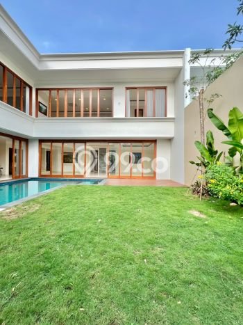 Rumah Berkualitas Kemang, Jakarta Selatan, LT 517m² LB 760m² Rumah Berkualitas Kemang, Jakarta Selatan, LT 517m² LB 760m²