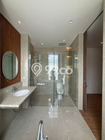 Jual Rumah Luas Megah Dengan View Eksklusif di Kemang, Jakarta Selatan Jual Rumah Luas Megah Dengan View Eksklusif di Kemang, Jakarta Selatan