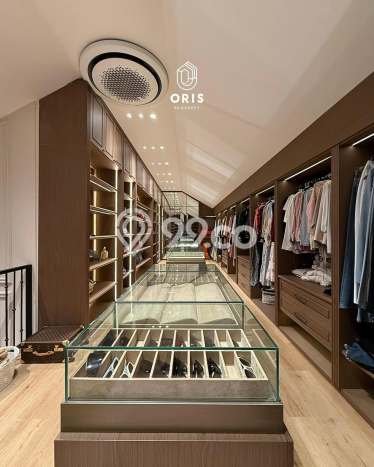 Rumah Elit Modern Tanpa Renovasi di Kemang Jakarta Selatan Rumah Elit Modern Tanpa Renovasi di Kemang Jakarta Selatan