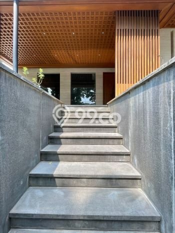 Rumah Elit Modern Siap Huni di Pondok Indah Jakarta Selatan Rumah Elit Modern Siap Huni di Pondok Indah Jakarta Selatan