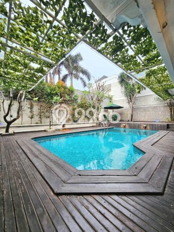 Rumah Elit Modern Tanpa Renovasi di Bangka Jakarta Selatan Rumah Elit Modern Tanpa Renovasi di Bangka Jakarta Selatan