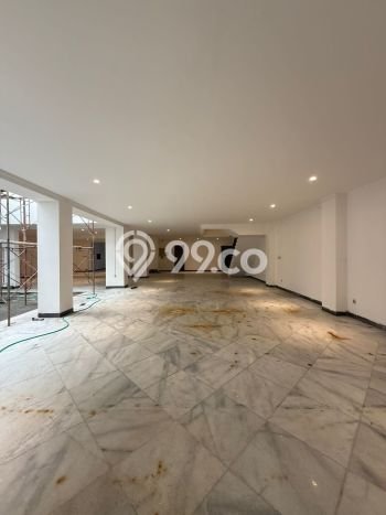 Rumah Nyaman dengan Luas Bangunan 1200m² di Lokasi Menteng, Jakarta Pusat Rumah Nyaman dengan Luas Bangunan 1200m² di Lokasi Menteng, Jakarta Pusat