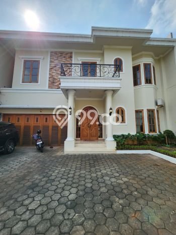 Hunian Bagus Disewakan di Kemang, Jakarta Selatan LT 535m2, LB 450m2 Hunian Bagus Disewakan di Kemang, Jakarta Selatan LT 535m2, LB 450m2