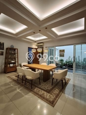 Hunian Elit LB 420m2 Siap Pakai Desain Elegan di Pondok Indah, Jakarta Selatan Hunian Elit LB 420m2 Siap Pakai Desain Elegan di Pondok Indah, Jakarta Selatan