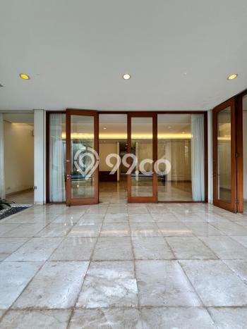 Rumah Mewah LB 550m2 Siap Pakai Desain Elegan di Kemang, Jakarta Selatan Rumah Mewah LB 550m2 Siap Pakai Desain Elegan di Kemang, Jakarta Selatan