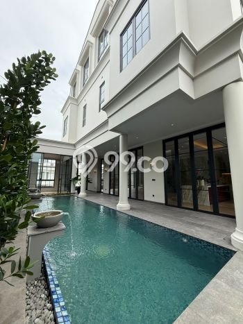 For Sale! Luxury House LT 370m2 Desain Elegan di Senopati For Sale! Luxury House LT 370m2 Desain Elegan di Senopati