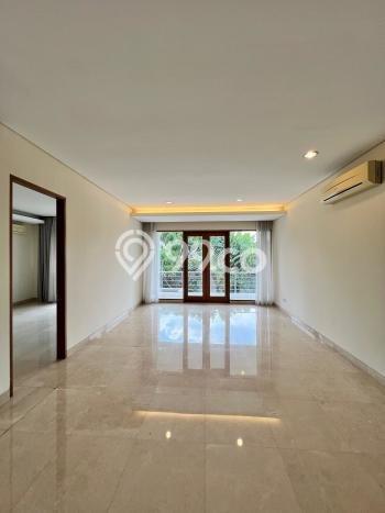 Rumah Mewah LB 550m2 Siap Pakai Desain Elegan di Kemang, Jakarta Selatan Rumah Mewah LB 550m2 Siap Pakai Desain Elegan di Kemang, Jakarta Selatan