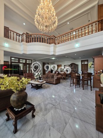 Ready to Use! Premium House LT 921m2 Desain Elegan di Ragunan Ready to Use! Premium House LT 921m2 Desain Elegan di Ragunan