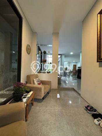 Dijual Hunian Mewah dengan Fasilitas Sekitar Lengkap di Cilandak, Jakarta Selatan Dijual Hunian Mewah dengan Fasilitas Sekitar Lengkap di Cilandak, Jakarta Selatan
