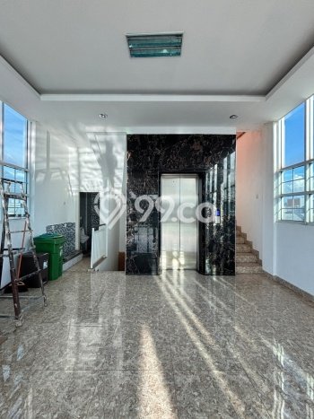 Untuk Dijual Ruko di Tebet Jakarta Selatan LT 135m2 / LB 470m2 Untuk Dijual Ruko di Tebet Jakarta Selatan LT 135m2 / LB 470m2