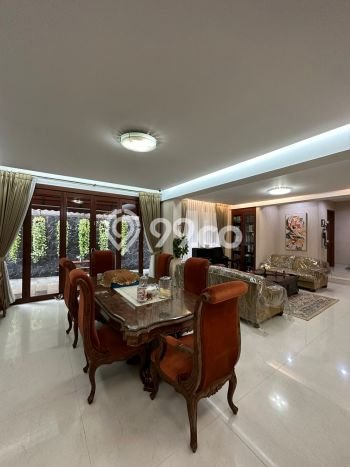 Kesempatan Investasi di Pusat Kota Cilandak, Jakarta Selatan - 5 Kamar Tidur Kesempatan Investasi di Pusat Kota Cilandak, Jakarta Selatan - 5 Kamar Tidur