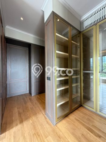 For Sale! Luxury House LT 370m2 Desain Elegan di Senopati For Sale! Luxury House LT 370m2 Desain Elegan di Senopati