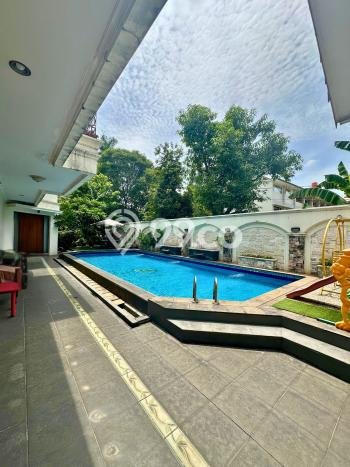 For Sale! Luxury House LT 804m2 Desain Elegan di Pondok Indah For Sale! Luxury House LT 804m2 Desain Elegan di Pondok Indah