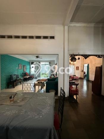 Properti Mewah 4 KT 3 KM Dekat Pusat Kota di Senopati, Jakarta Selatan Properti Mewah 4 KT 3 KM Dekat Pusat Kota di Senopati, Jakarta Selatan