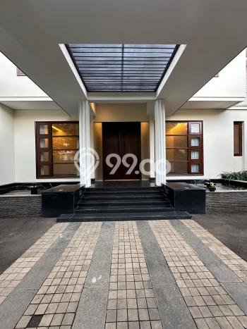 Rumah Elit Modern Tanpa Renovasi di Pondok Indah Jakarta Selatan Rumah Elit Modern Tanpa Renovasi di Pondok Indah Jakarta Selatan