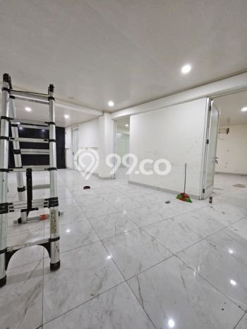 LOKASI STRATEGIS! Ruko di , Luas 600m2m², Akses Strategis LOKASI STRATEGIS! Ruko di , Luas 600m2m², Akses Strategis