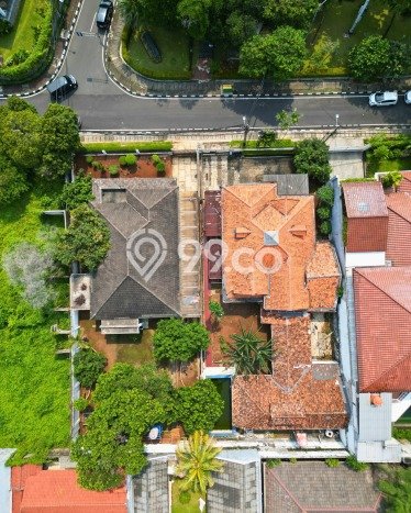 Dijual Rumah Premium dengan Fasilitas Sekitar Lengkap di Menteng, Jakarta Pusat Dijual Rumah Premium dengan Fasilitas Sekitar Lengkap di Menteng, Jakarta Pusat