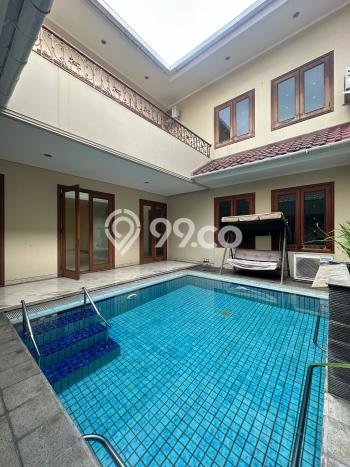 Siap Huni Rumah Mewah 4 Kamar di Kebayoran Baru Dekat ke Mana Saja Siap Huni Rumah Mewah 4 Kamar di Kebayoran Baru Dekat ke Mana Saja
